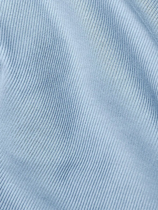 Solids: Snow Blue (V-Neck)