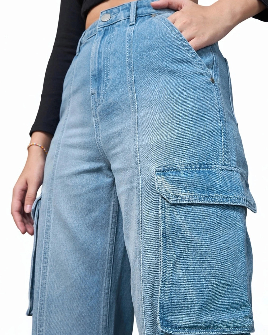 Women's Blue Washed Straight Fit Cargo Jeans bottomwear